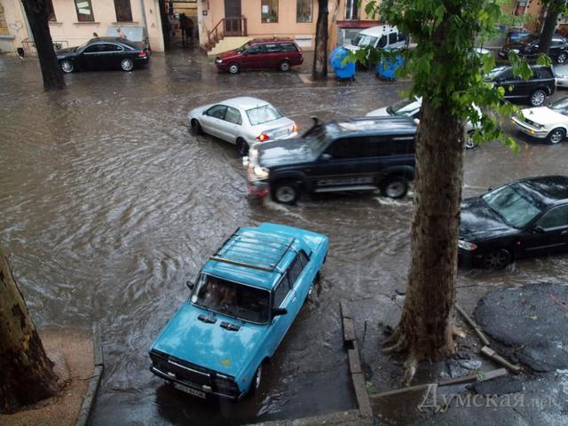 Bão lại ghé thăm Odessa.