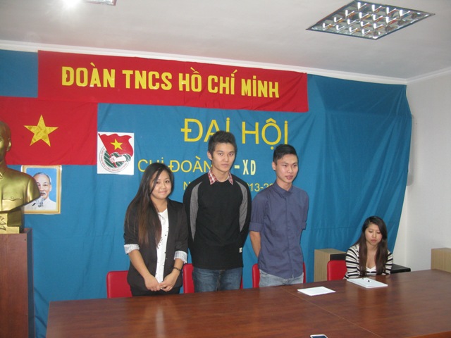 Đại hội chi đoàn trường Y-Xây dựng nhiệm kì 2013-2014