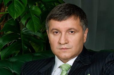 Avakov: Mức độ tham nhũng của hải quan, thuế, bộ quốc phòng và bộ y tế không kém tại bộ cứu hộ khẩn cấp