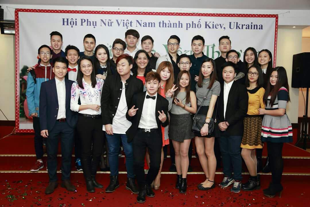 Hội Phụ nữ Thành Phố Kiev tổ chức ngày Hội 8/3/2016