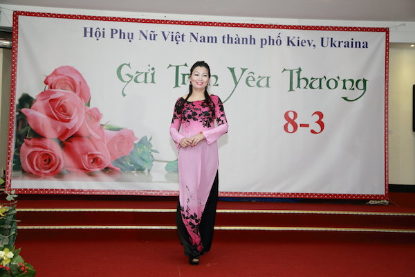 Hội Phụ nữ Thành Phố Kiev tổ chức ngày Hội 8/3/2016