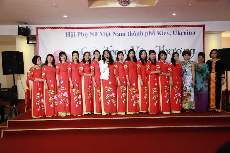 Hội Phụ nữ Thành Phố Kiev tổ chức ngày Hội 8/3/2016