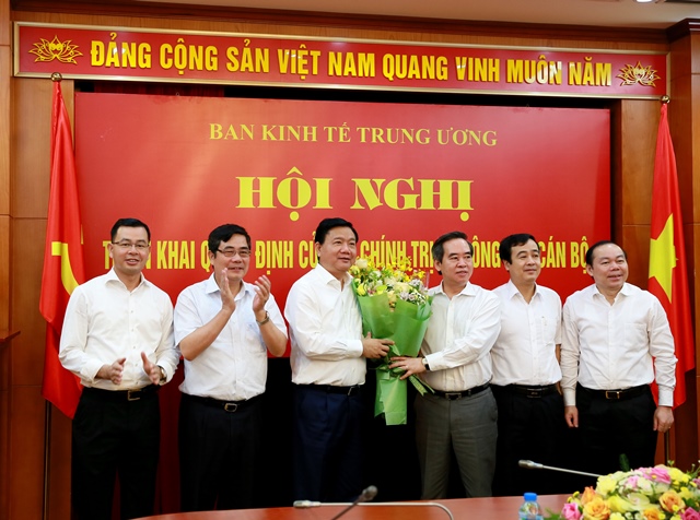 Ông Đinh La Thăng nhận nhiệm vụ Phó Ban Kinh tế TƯ