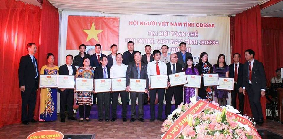 Đại hội lần thứ VIII Hội người Việt Nam thành công tốt đẹp