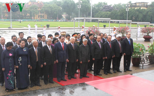 Lãnh đạo Đảng, Nhà nước vào Lăng viếng Chủ tịch Hồ Chí Minh