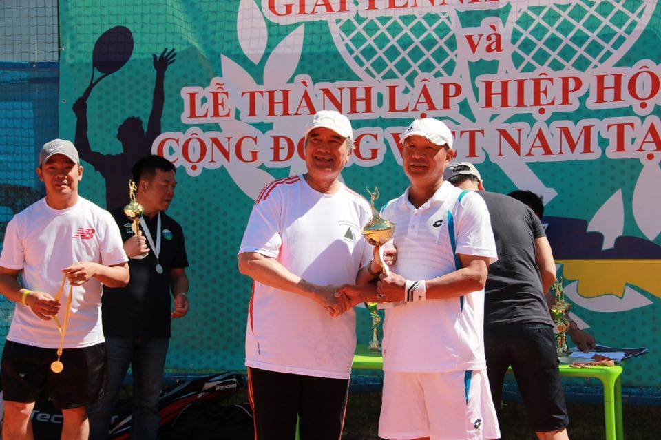 Phóng sự ảnh về 'Giải tennis hữu nghị và thành lập Hiệp hội Tennis cộng đồng Việt Nam tại Ucraina'