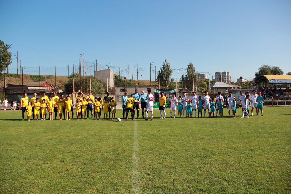 Trận đấu giữa FC Làng Sen và FC Staritskogo: Kịch tính và đầy bất ngờ