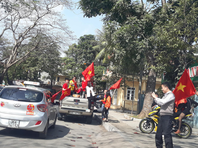 Hàng triệu người "đau tim" trước các pha gỡ hòa liên tục của U23 Việt Nam