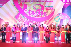 Hội chợ Xuân Giảng võ 2018 khai mạc phục vụ Tết Mậu Tuất