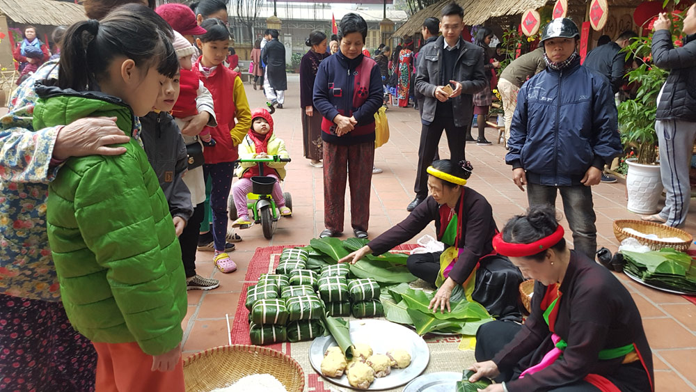 Hà Nội: Hội thi gói bánh chưng tặng người nghèo