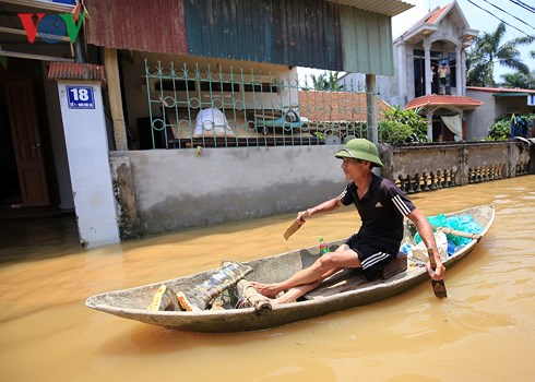 27 người chết vì mưa lũ, 6 sự cố đê điều phát sinh