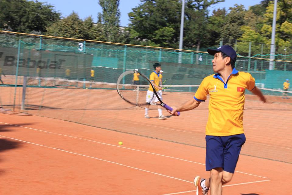 CLB Tennis Odessa giao lưu với đoàn cán bộ ngoại giao và cựu sinh viên từ Việt Nam sang thăm Ucraina