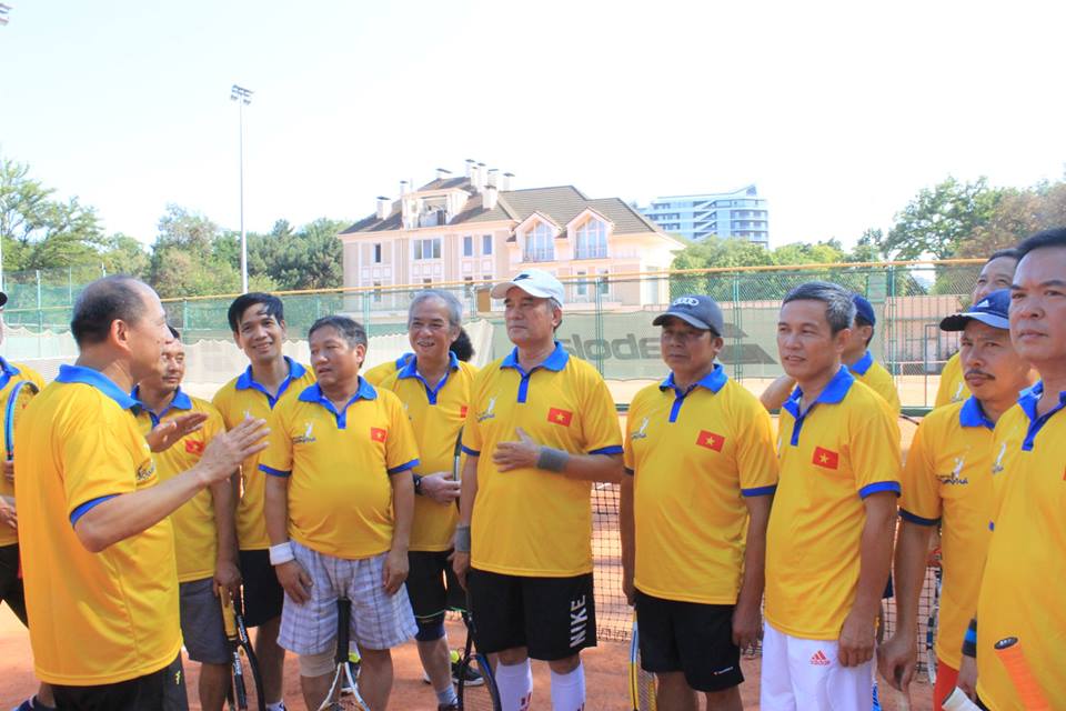 CLB Tennis Odessa giao lưu với đoàn cán bộ ngoại giao và cựu sinh viên từ Việt Nam sang thăm Ucraina