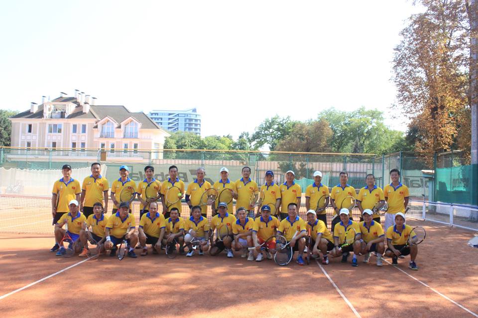 CLB Tennis Odessa giao lưu với đoàn cán bộ ngoại giao và cựu sinh viên từ Việt Nam sang thăm Ucraina