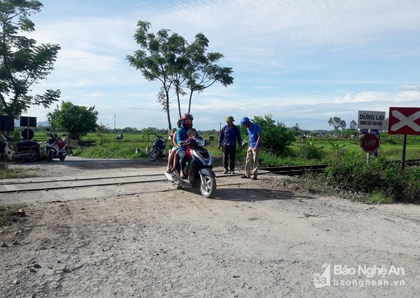 Nguyên nhân ban đầu vụ tai nạn đường sắt khiến 4 người thương vong