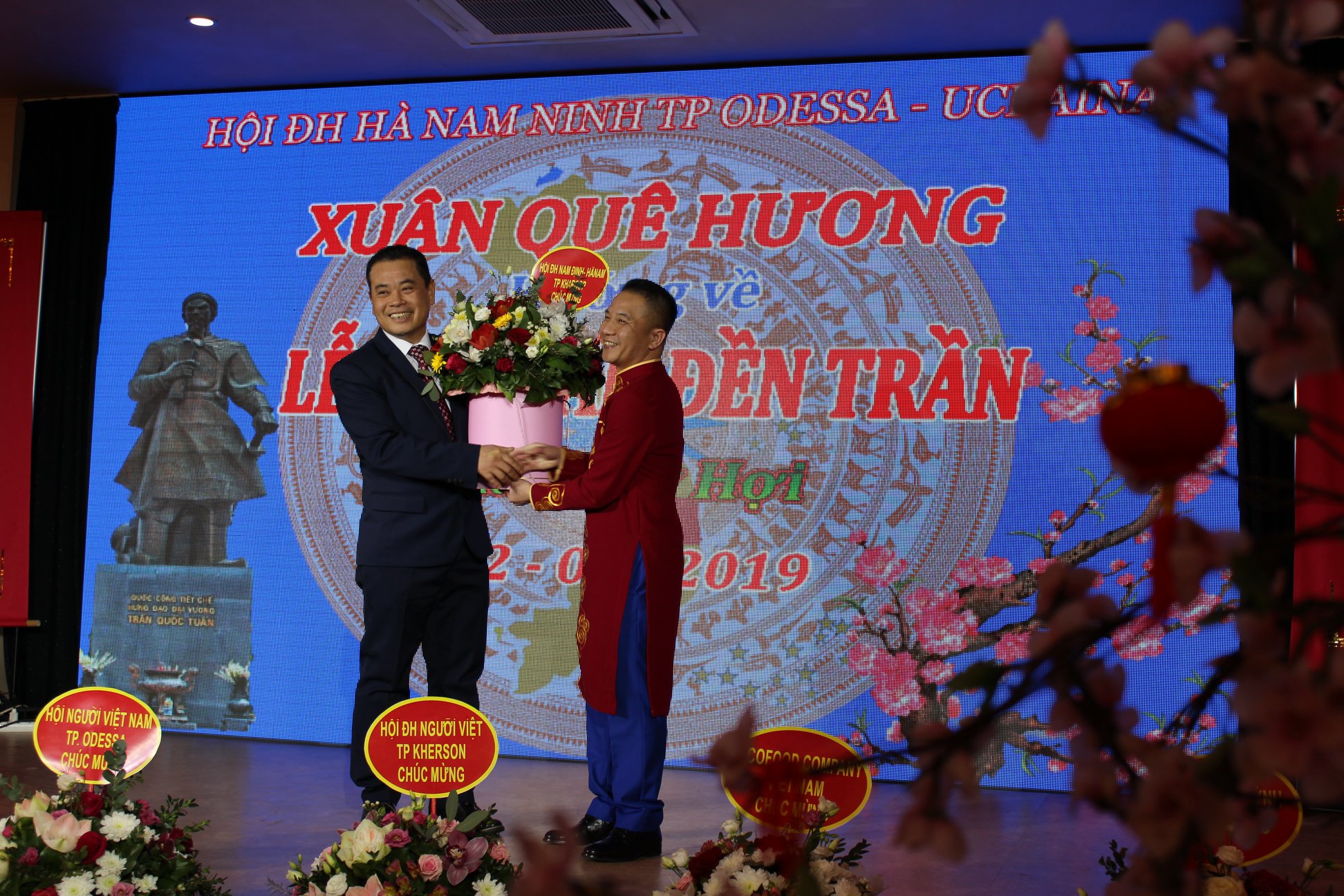 Xuân quê hương hướng về Lễ khai ấn đền Trần 2019 tại Odessa