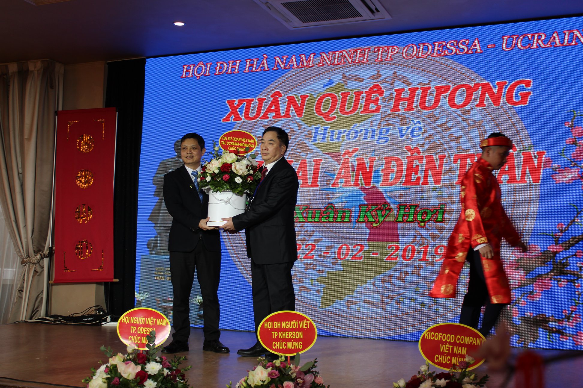 Xuân quê hương hướng về Lễ khai ấn đền Trần 2019 tại Odessa