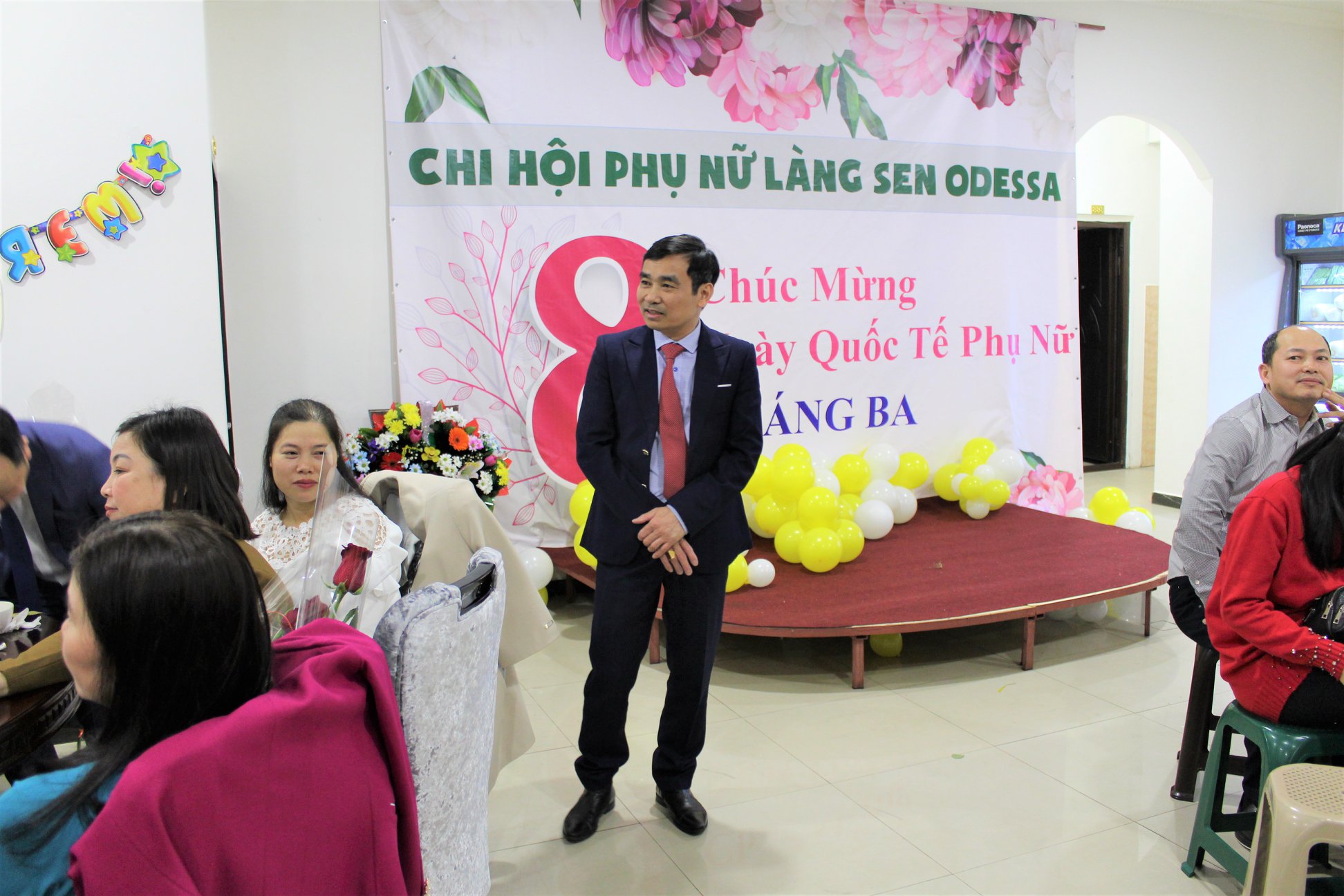 Phóng sự ảnh: Chi hội Phụ nữ Làng Sen liên hoan chào mừng ngày 8/3/2019