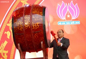 Thủ tướng đánh trống khai Hội Báo toàn quốc 2019