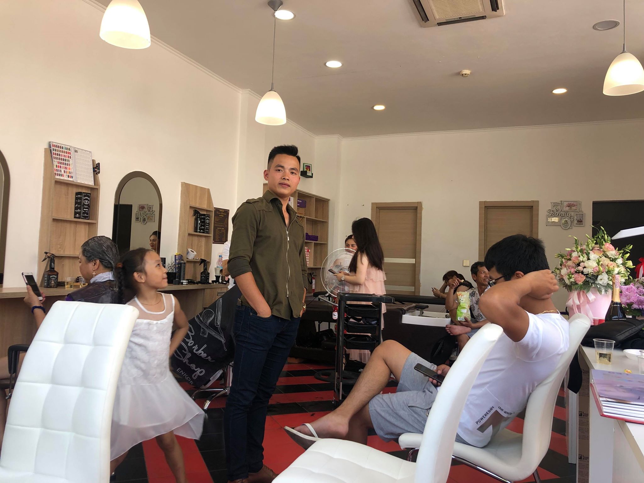 Khai trương Salon làm đẹp Hương Sen