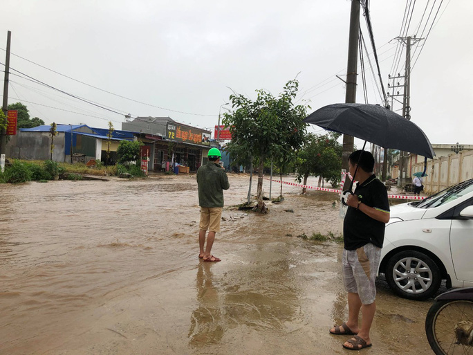 Mộc Châu chìm trong nước lũ