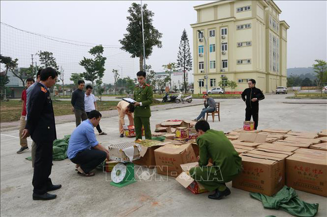 Bắt giữ vụ vận chuyển pháo nổ lớn nhất từ trước đến nay tại Yên Bái