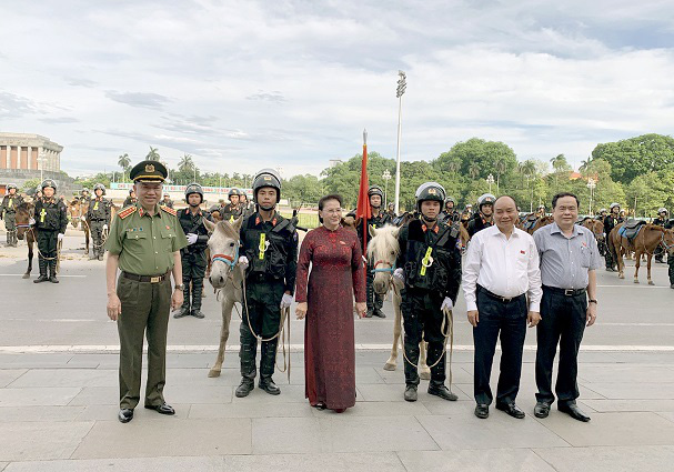 Chủ tịch Quốc hội Nguyễn Thị Kim Ngân nói về việc thành lâp Đoàn Cảnh sát cơ động kỵ binh