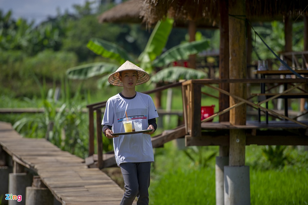 Khu du lịch không phép mọc lên giữa ruộng