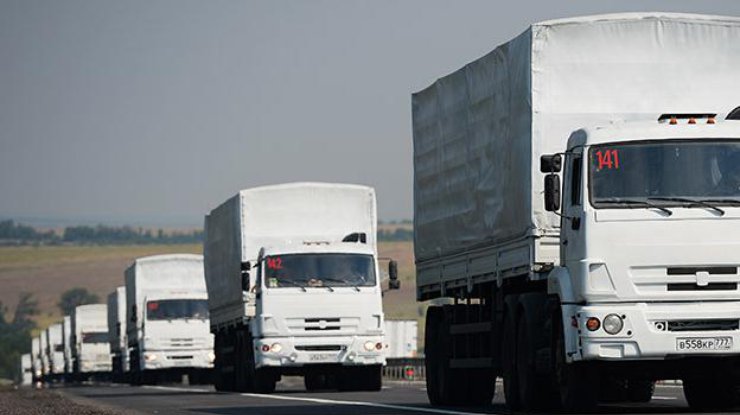 Nga gửi hàng trăm xe hàng viện trợ nhân đạo tới Donbass