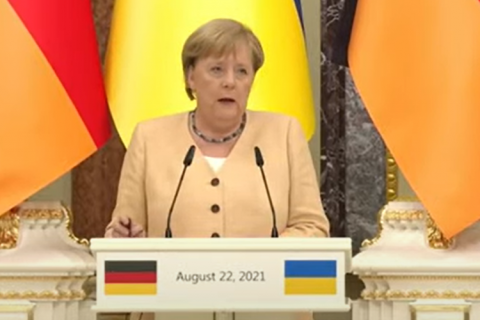 Merkel: Chúng tôi muốn gia hạn nhanh nhất thoả thuận về trung chuyển khí đốt Nga qua lãnh thổ Ukraine